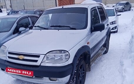Chevrolet Niva I рестайлинг, 2003 год, 320 000 рублей, 2 фотография