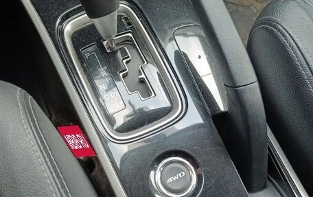 Mitsubishi Outlander III рестайлинг 3, 2017 год, 2 400 000 рублей, 12 фотография