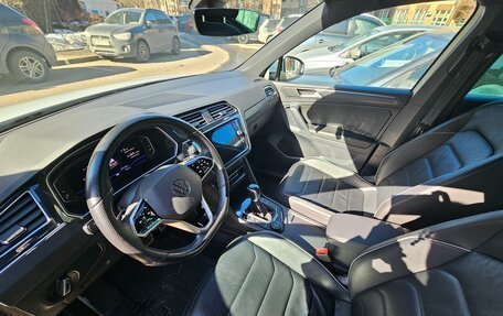 Volkswagen Tiguan II, 2021 год, 4 600 000 рублей, 9 фотография