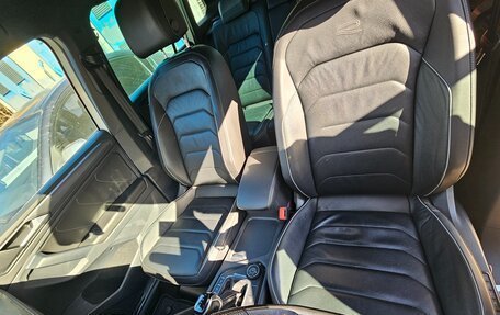 Volkswagen Tiguan II, 2021 год, 4 600 000 рублей, 8 фотография