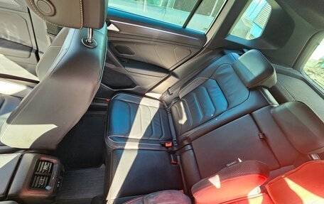 Volkswagen Tiguan II, 2021 год, 4 600 000 рублей, 5 фотография