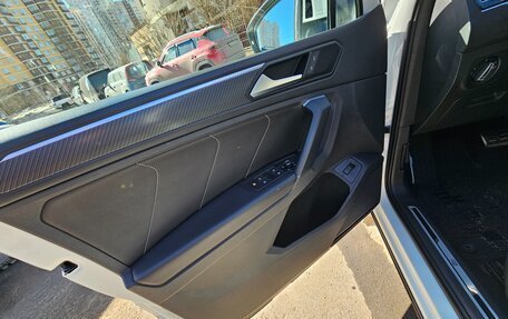 Volkswagen Tiguan II, 2021 год, 4 600 000 рублей, 7 фотография