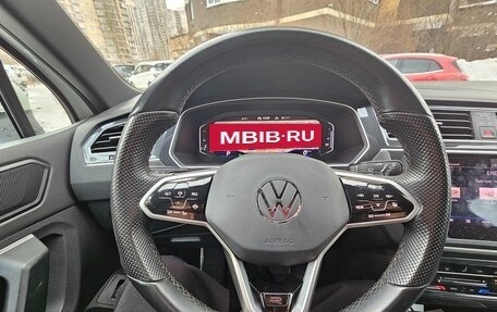 Volkswagen Tiguan II, 2021 год, 4 600 000 рублей, 4 фотография