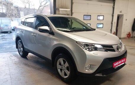 Toyota RAV4, 2013 год, 1 750 000 рублей, 2 фотография