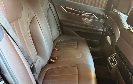 BMW 7 серия, 2018 год, 4 600 000 рублей, 13 фотография