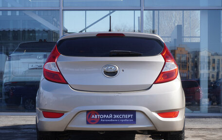 Hyundai Solaris II рестайлинг, 2011 год, 626 000 рублей, 6 фотография