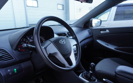 Hyundai Solaris II рестайлинг, 2011 год, 626 000 рублей, 11 фотография