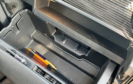 Mercedes-Benz V-Класс, 2021 год, 10 000 000 рублей, 30 фотография