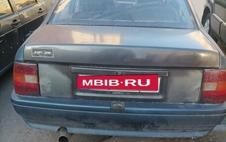 Opel Vectra A, 1988 год, 90 000 рублей, 4 фотография