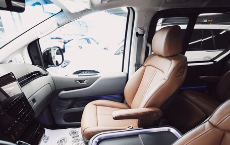 Hyundai Staria, 2024 год, 7 700 000 рублей, 17 фотография