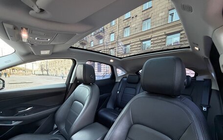 Jaguar E-Pace, 2019 год, 2 330 000 рублей, 17 фотография