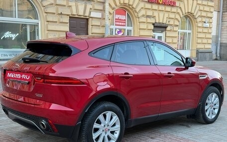 Jaguar E-Pace, 2019 год, 2 330 000 рублей, 10 фотография