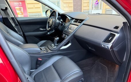 Jaguar E-Pace, 2019 год, 2 330 000 рублей, 22 фотография