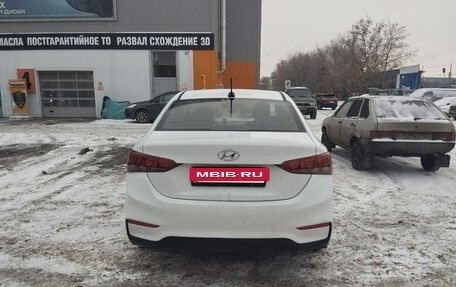 Hyundai Solaris II рестайлинг, 2018 год, 690 000 рублей, 4 фотография