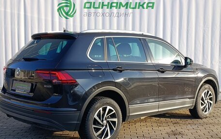 Volkswagen Tiguan II, 2018 год, 2 890 000 рублей, 5 фотография