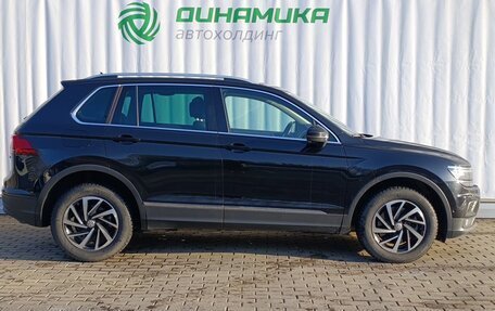 Volkswagen Tiguan II, 2018 год, 2 890 000 рублей, 4 фотография
