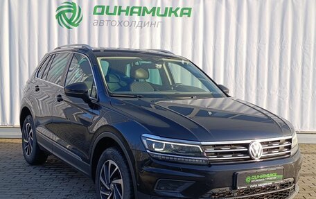 Volkswagen Tiguan II, 2018 год, 2 890 000 рублей, 3 фотография