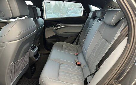 Audi e-tron Sportback I, 2021 год, 5 990 000 рублей, 11 фотография