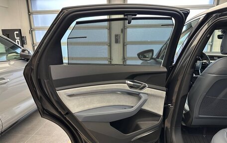 Audi e-tron Sportback I, 2021 год, 5 990 000 рублей, 12 фотография