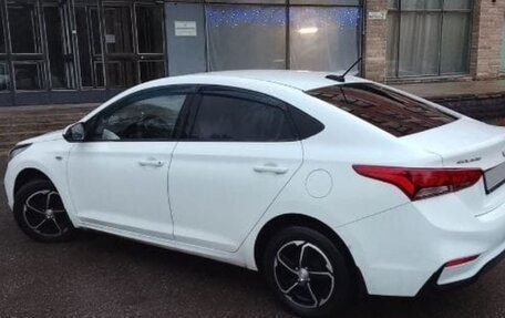 Hyundai Solaris II рестайлинг, 2017 год, 1 049 999 рублей, 2 фотография