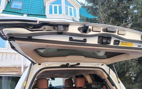 Toyota Land Cruiser 200, 2014 год, 4 500 000 рублей, 9 фотография