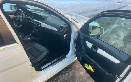 Mercedes-Benz C-Класс, 2011 год, 1 350 000 рублей, 14 фотография