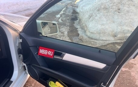 Mercedes-Benz C-Класс, 2011 год, 1 350 000 рублей, 16 фотография