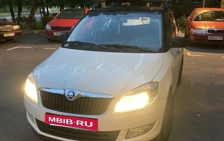Skoda Fabia II, 2011 год, 450 000 рублей, 3 фотография