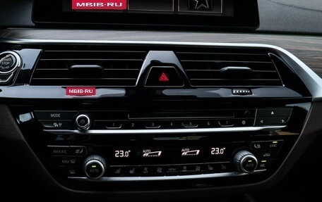 BMW 5 серия, 2019 год, 4 997 000 рублей, 25 фотография