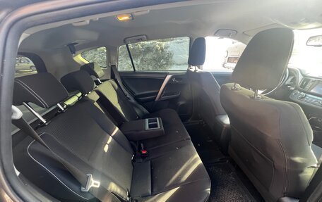 Toyota RAV4, 2019 год, 3 050 000 рублей, 4 фотография