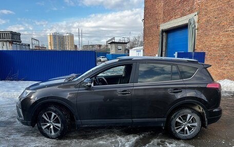 Toyota RAV4, 2019 год, 3 050 000 рублей, 11 фотография