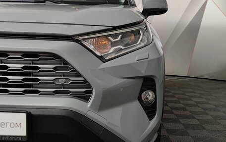 Toyota RAV4, 2020 год, 3 990 000 рублей, 10 фотография