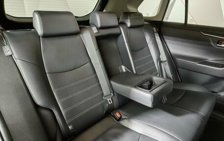 Toyota RAV4, 2020 год, 3 990 000 рублей, 17 фотография