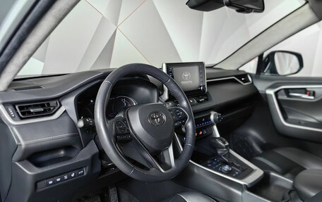 Toyota RAV4, 2020 год, 3 990 000 рублей, 19 фотография