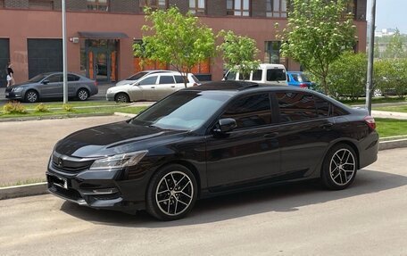 Honda Accord IX рестайлинг, 2017 год, 2 150 000 рублей, 2 фотография