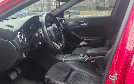 Mercedes-Benz GLA, 2018 год, 2 999 000 рублей, 12 фотография