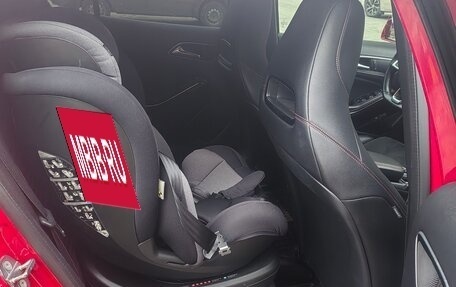 Mercedes-Benz GLA, 2018 год, 2 999 000 рублей, 10 фотография