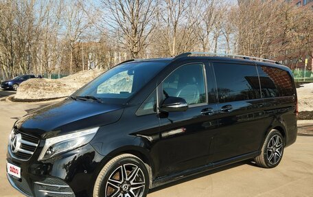 Mercedes-Benz V-Класс, 2019 год, 4 600 000 рублей, 7 фотография