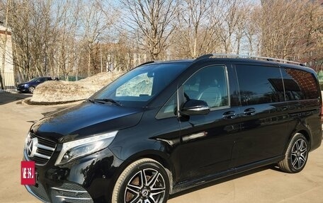 Mercedes-Benz V-Класс, 2019 год, 4 600 000 рублей, 2 фотография