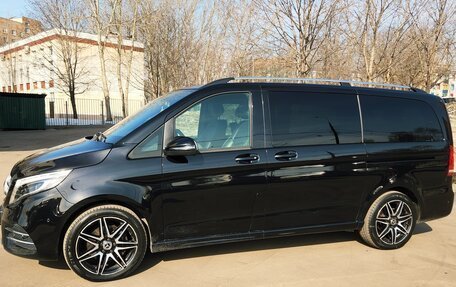 Mercedes-Benz V-Класс, 2019 год, 4 600 000 рублей, 20 фотография