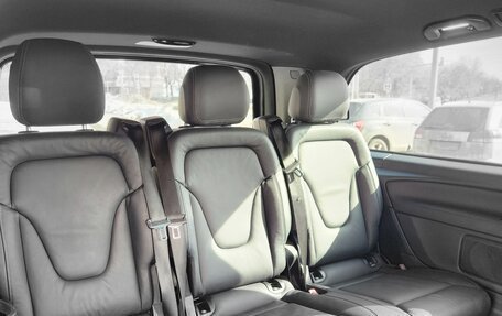 Mercedes-Benz V-Класс, 2019 год, 4 600 000 рублей, 27 фотография