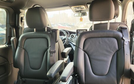 Mercedes-Benz V-Класс, 2019 год, 4 600 000 рублей, 39 фотография