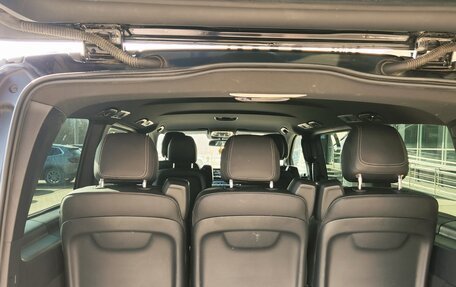 Mercedes-Benz V-Класс, 2019 год, 4 600 000 рублей, 30 фотография