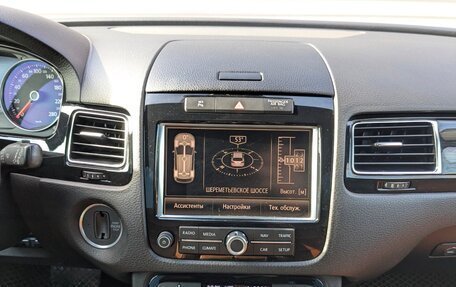 Volkswagen Touareg III, 2013 год, 2 475 000 рублей, 15 фотография