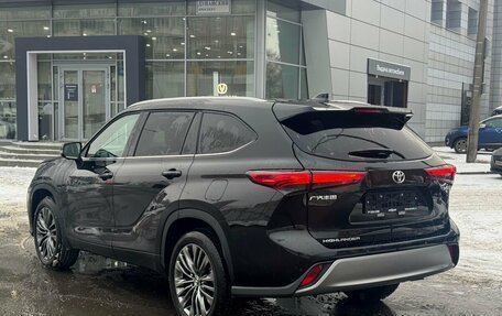 Toyota Highlander, 2026 год, 5 850 000 рублей, 4 фотография