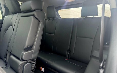 Toyota Highlander, 2026 год, 5 850 000 рублей, 26 фотография