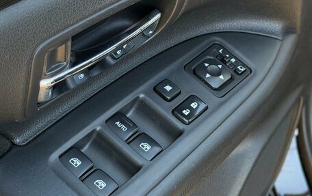 Mitsubishi Outlander III рестайлинг 3, 2017 год, 1 990 000 рублей, 32 фотография