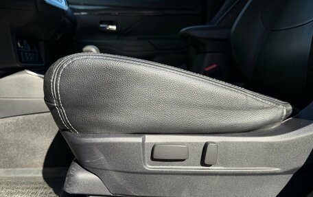 Mitsubishi Outlander III рестайлинг 3, 2017 год, 1 990 000 рублей, 33 фотография