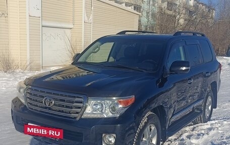 Toyota Land Cruiser 200, 2013 год, 4 700 000 рублей, 3 фотография