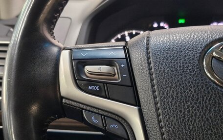 Toyota Land Cruiser Prado 150 рестайлинг 2, 2019 год, 5 610 000 рублей, 4 фотография